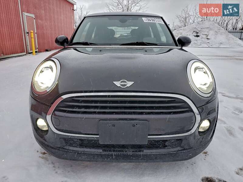 Хетчбек MINI Cooper 2017 в Вінниці