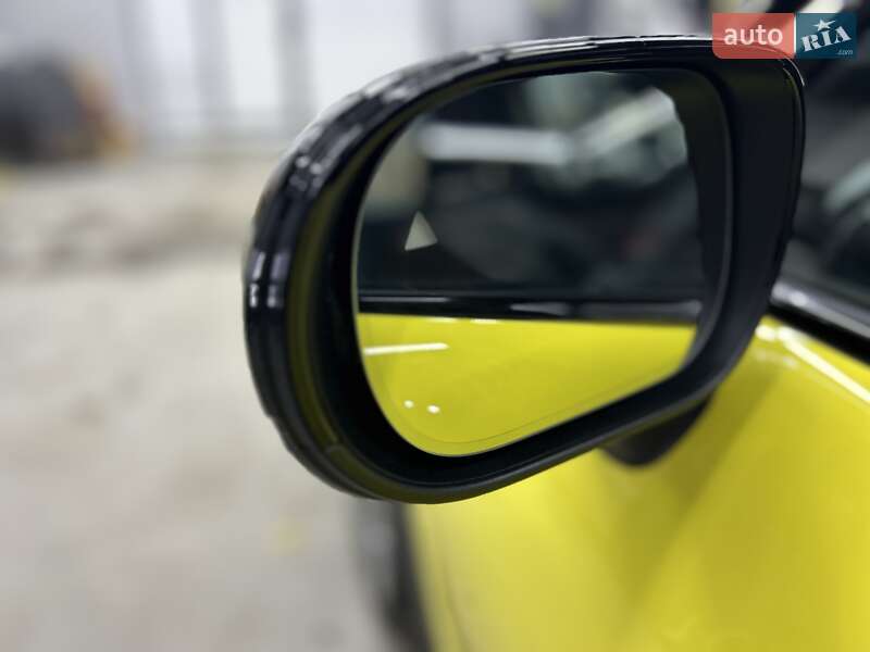 Хэтчбек MINI Cooper 2024 в Львове