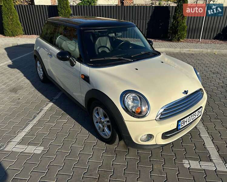 Хэтчбек MINI Cooper 2013 в Одессе