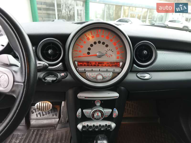 Хэтчбек MINI Cooper 2010 в Днепре