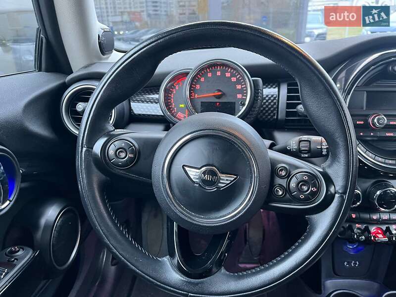 Хетчбек MINI Cooper 2015 в Києві