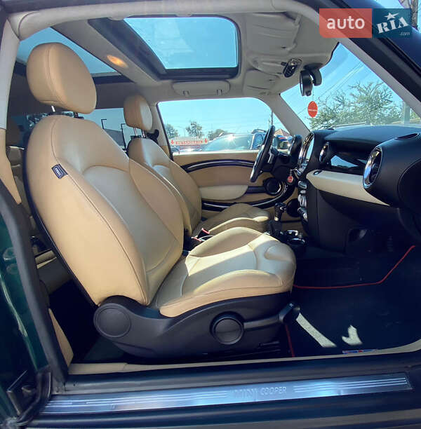 Хэтчбек MINI Cooper 2007 в Ровно