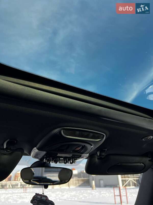 Хетчбек MINI Cooper 2017 в Києві