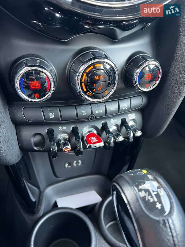 Хетчбек MINI Cooper 2017 в Києві