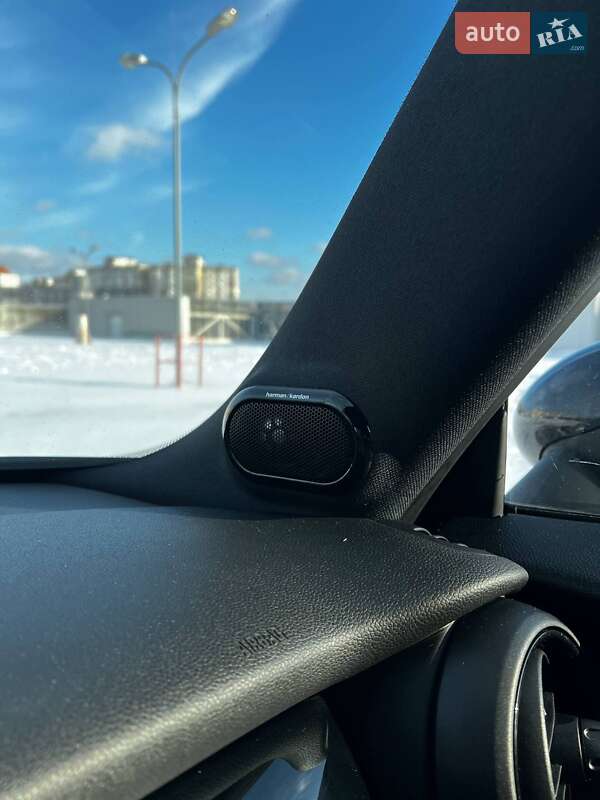 Хетчбек MINI Cooper 2017 в Києві