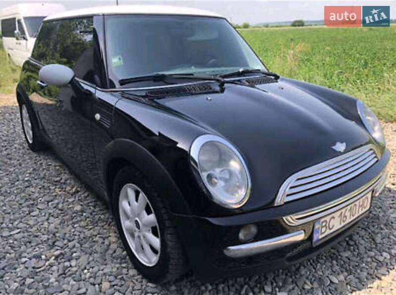 Хетчбек MINI Cooper 2001 в Чернівцях