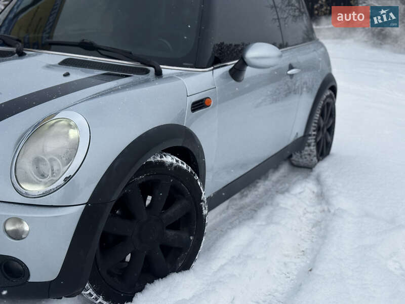 Хетчбек MINI Cooper 2004 в Василькові