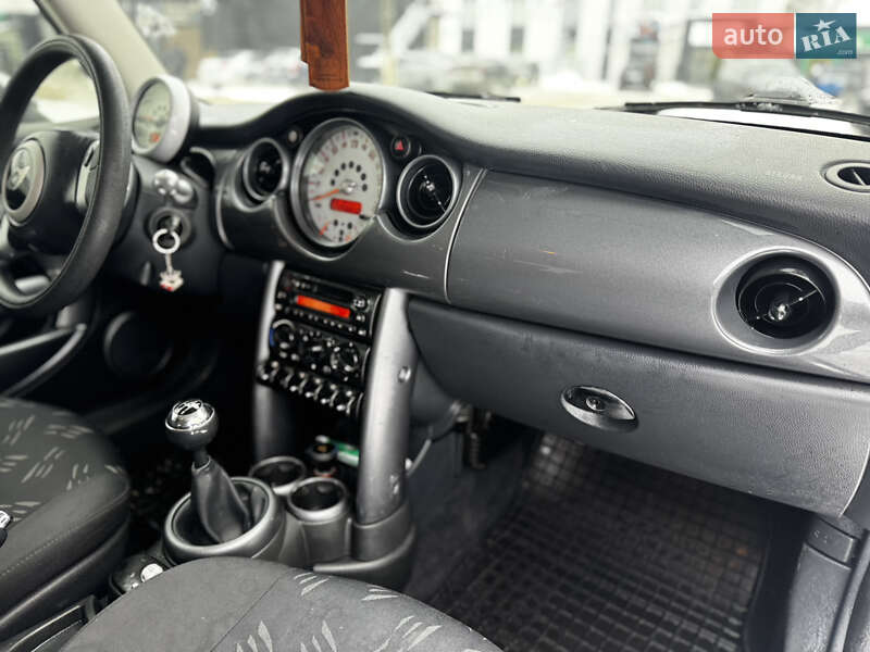 Хетчбек MINI Cooper 2004 в Василькові