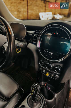 Хэтчбек MINI Cooper 2021 в Николаеве