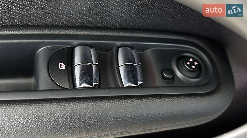 Хетчбек MINI Cooper 2013 в Львові