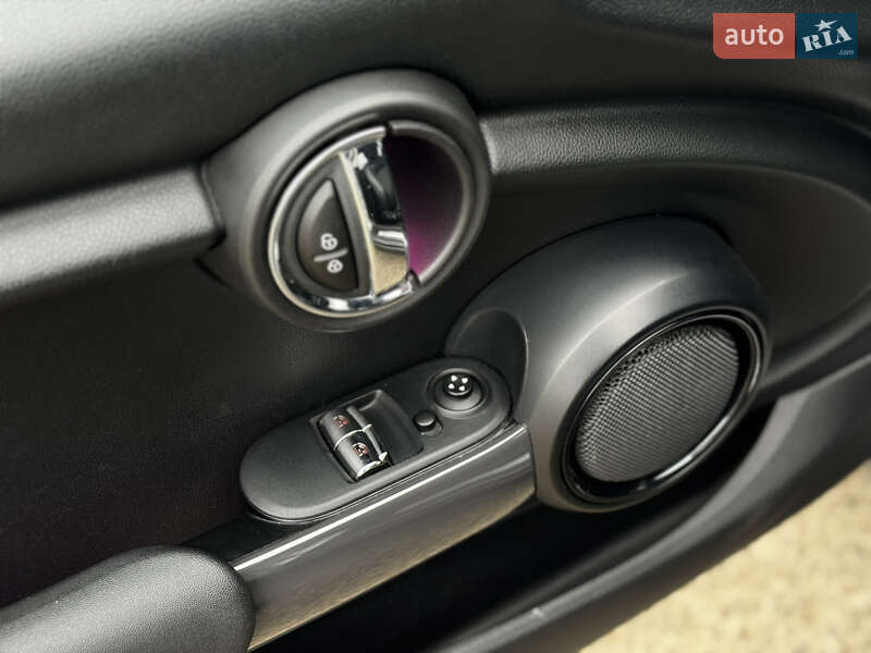 Хэтчбек MINI Cooper 2015 в Житомире
