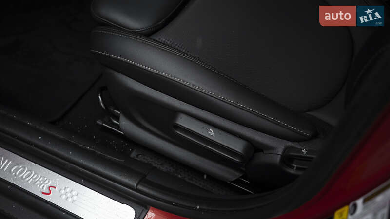 Хэтчбек MINI Cooper 2020 в Киеве