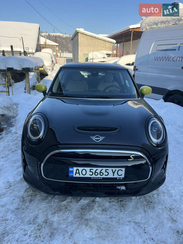 Хэтчбек MINI Cooper 2023 в Тячеве