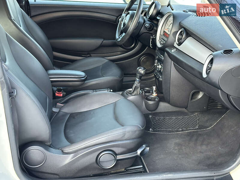 Хетчбек MINI Cooper 2012 в Одесі