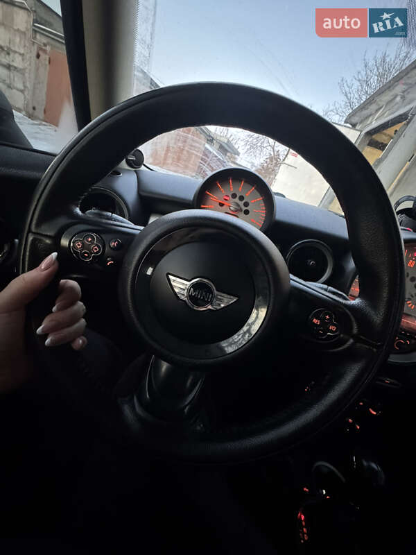 Хетчбек MINI Cooper 2011 в Кривому Розі