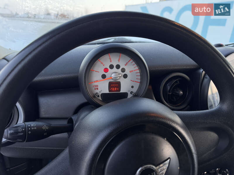 Хэтчбек MINI Cooper 2011 в Ровно