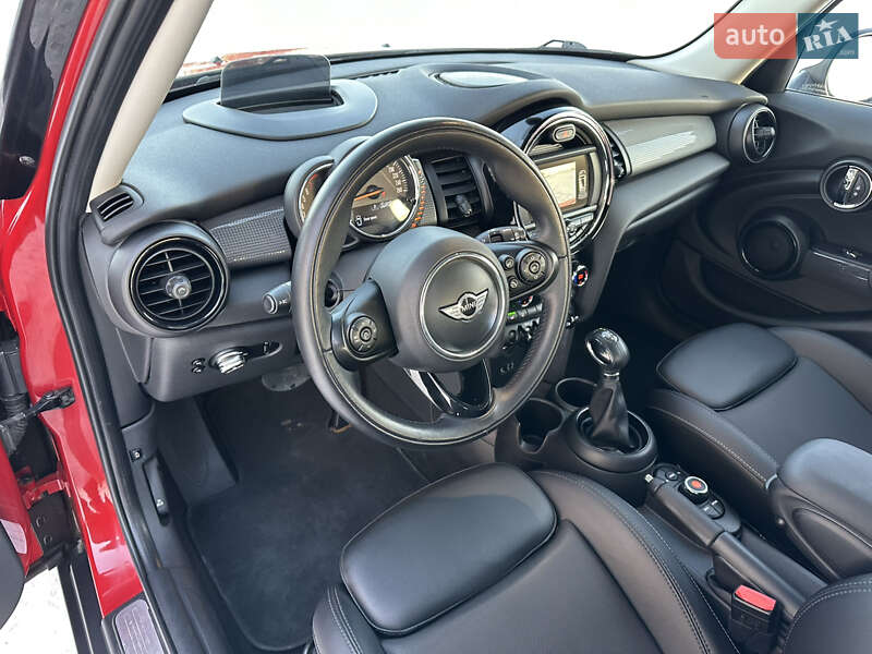 Хетчбек MINI Cooper 2017 в Києві