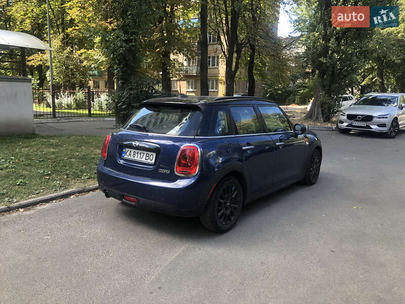 Хэтчбек MINI Cooper 2016 в Киеве