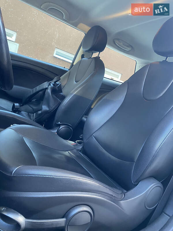 Хэтчбек MINI Cooper 2012 в Киеве