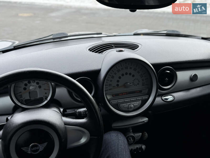 Хэтчбек MINI Cooper 2009 в Мукачево
