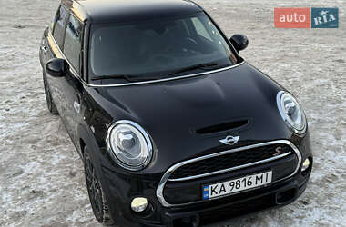 Хэтчбек MINI Cooper 2017 в Киеве
