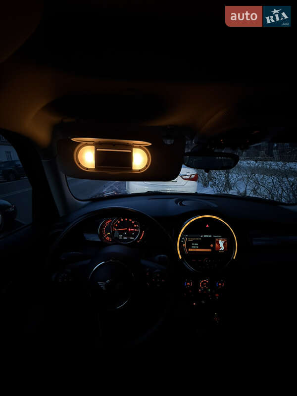 Хетчбек MINI Cooper 2017 в Києві