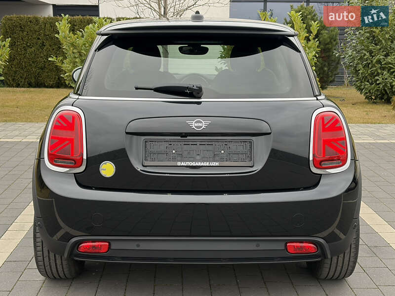 Хэтчбек MINI Cooper 2022 в Ужгороде