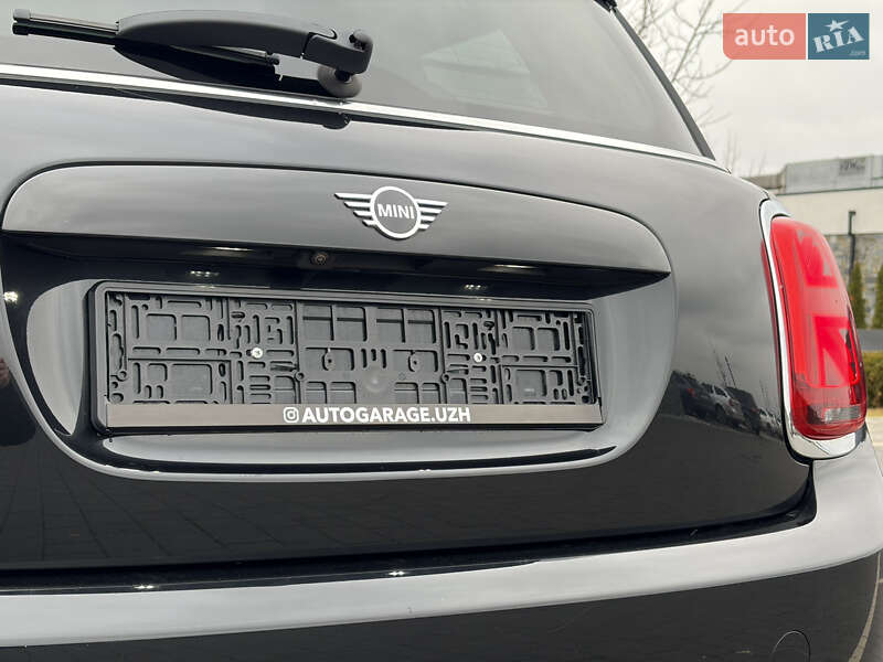 Хэтчбек MINI Cooper 2022 в Ужгороде