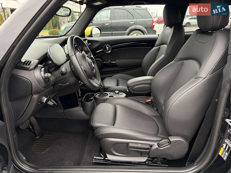 Хэтчбек MINI Cooper 2022 в Ужгороде