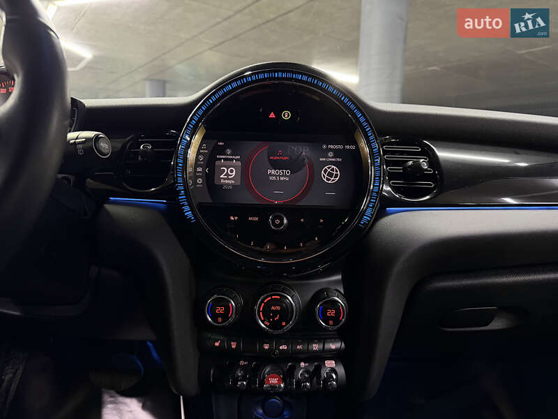 Хэтчбек MINI Cooper 2023 в Одессе