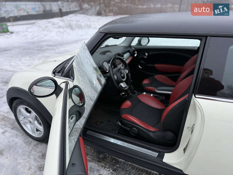 Хетчбек MINI Cooper 2007 в Києві