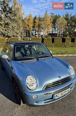 Хэтчбек MINI Cooper 2004 в Луцке
