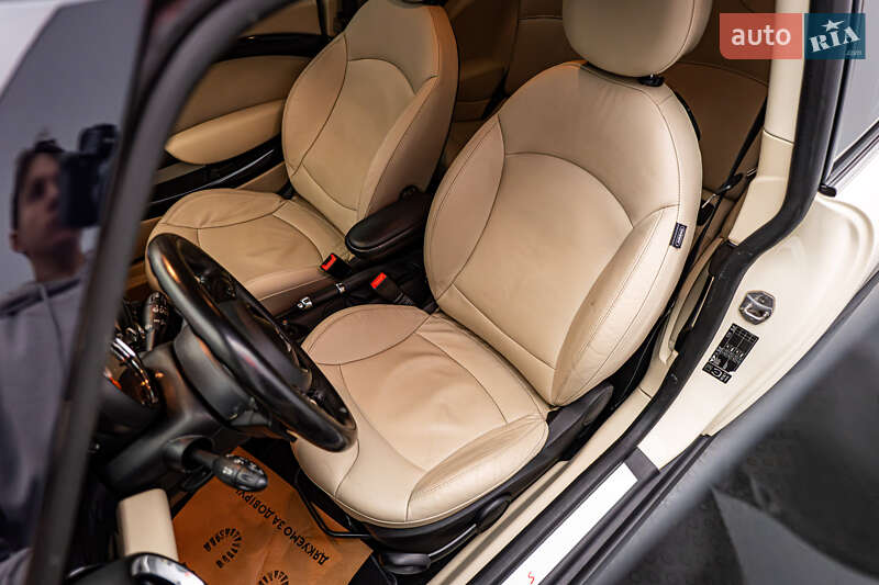 Хэтчбек MINI Cooper 2010 в Киеве