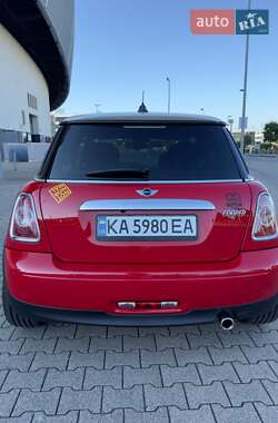 Хэтчбек MINI Cooper 2013 в Ужгороде