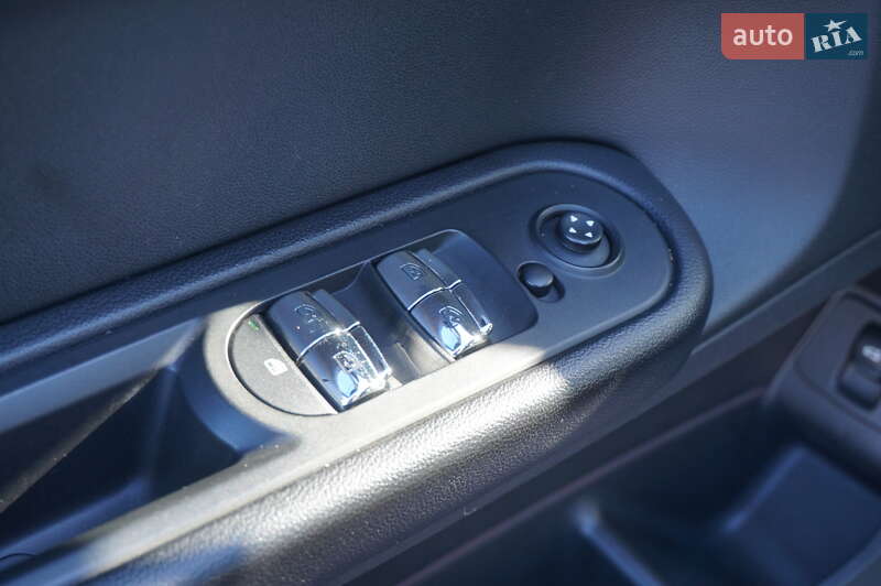 Хэтчбек MINI Cooper 2017 в Одессе фото 16 Хэтчбек MINI Cooper 2017 в Одессе