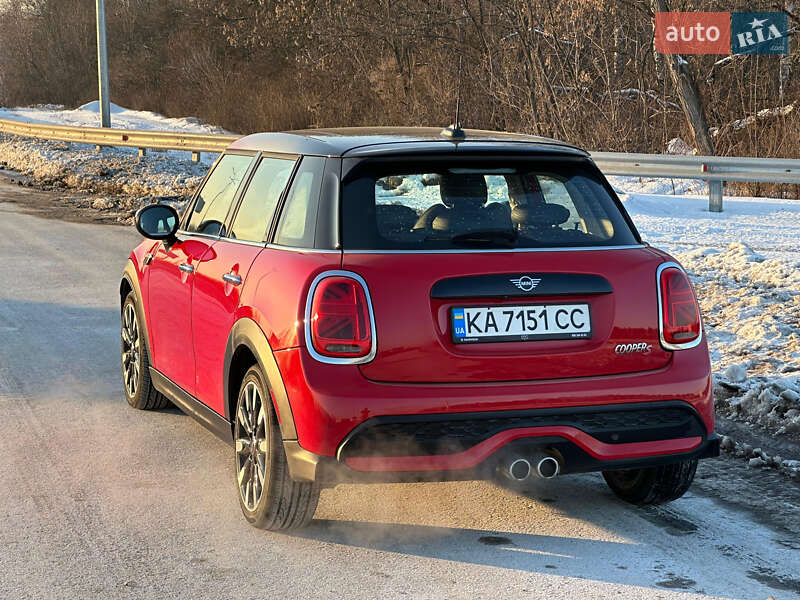 Хэтчбек MINI Cooper 2022 в Киеве