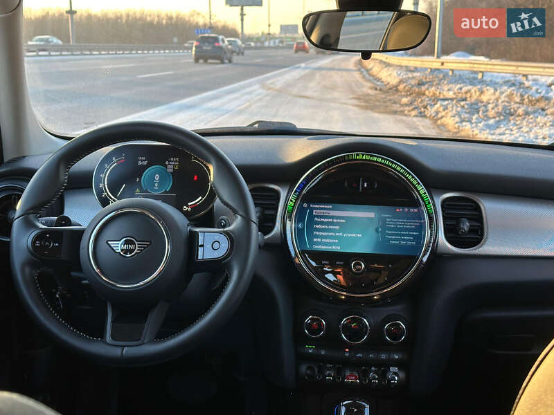 Хэтчбек MINI Cooper 2022 в Киеве