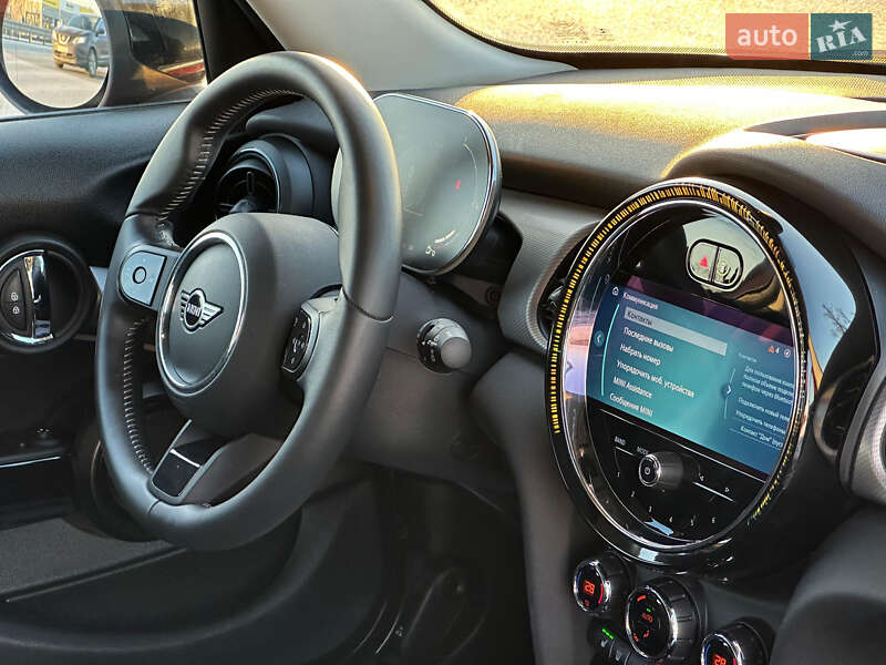 Хэтчбек MINI Cooper 2022 в Киеве фото 20 Хэтчбек MINI Cooper 2022 в Киеве