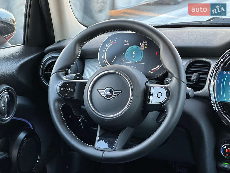 Хэтчбек MINI Cooper 2022 в Киеве