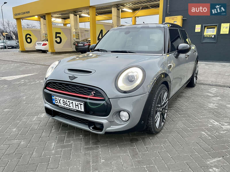 Хэтчбек MINI Cooper 2016 в Днепре фото 16 Хэтчбек MINI Cooper 2016 в Днепре