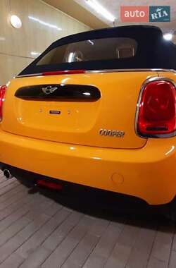 Хэтчбек MINI Cooper 2016 в Львове