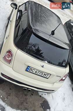 Хэтчбек MINI Cooper 2010 в Львове