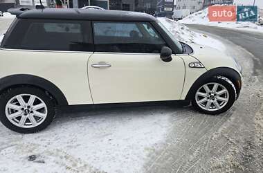 Хэтчбек MINI Cooper 2010 в Львове