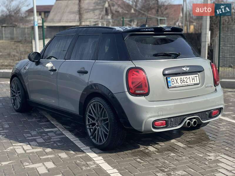 Хэтчбек MINI Cooper 2016 в Днепре фото 10 Хэтчбек MINI Cooper 2016 в Днепре