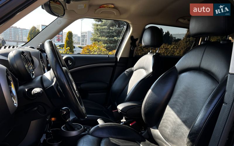 Хэтчбек MINI Cooper 2012 в Львове