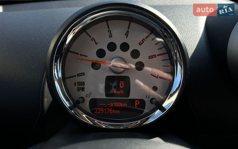 Хэтчбек MINI Cooper 2012 в Львове