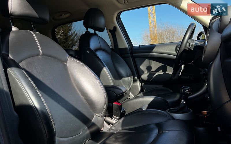 Хэтчбек MINI Cooper 2012 в Львове