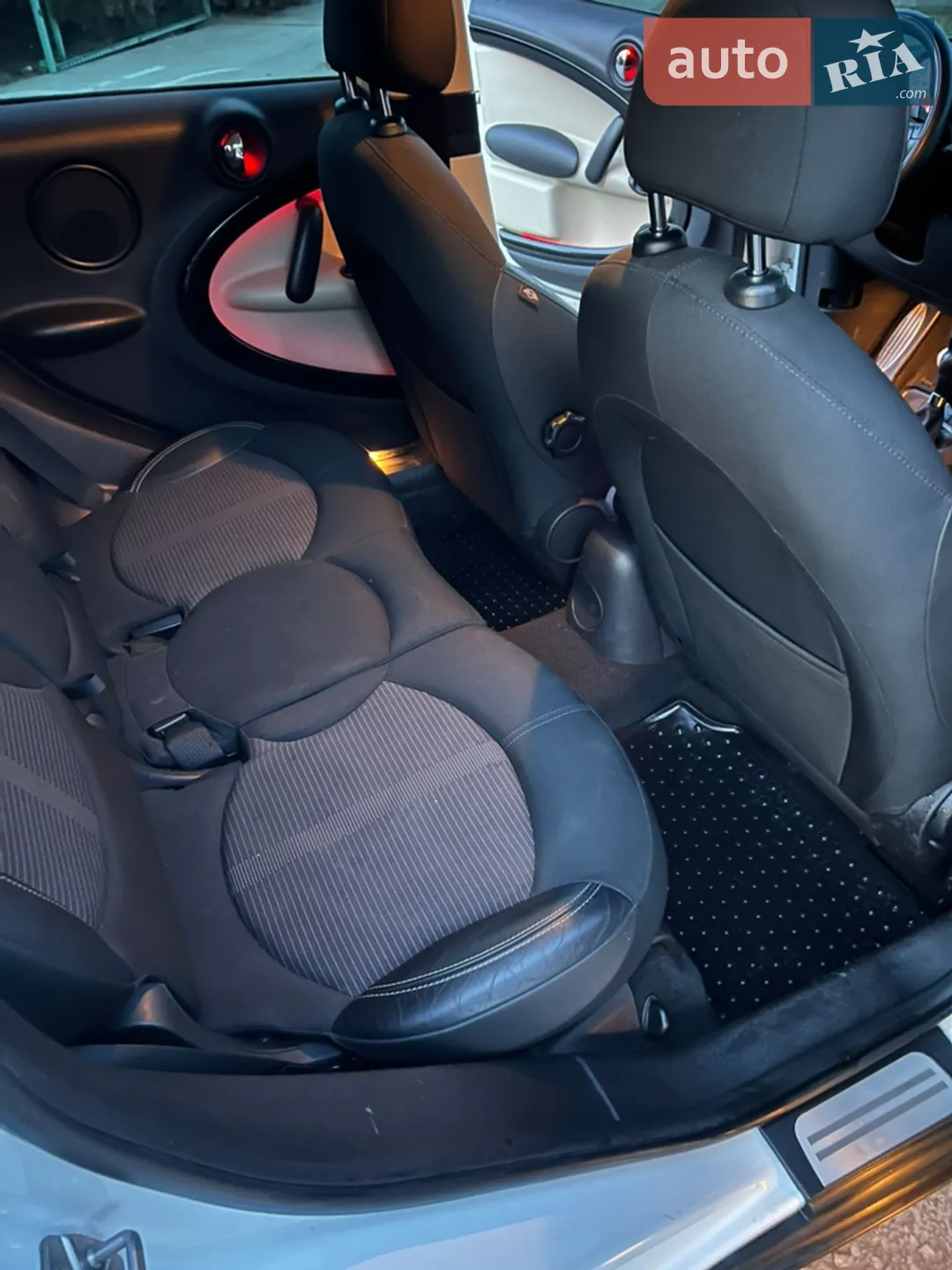 2012 MINI Cooper - мініатюра 8