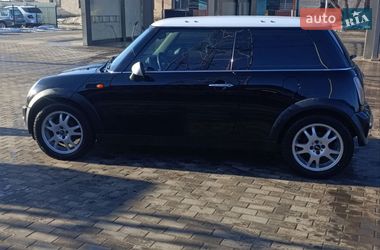 Хэтчбек MINI Cooper 2002 в Лубнах