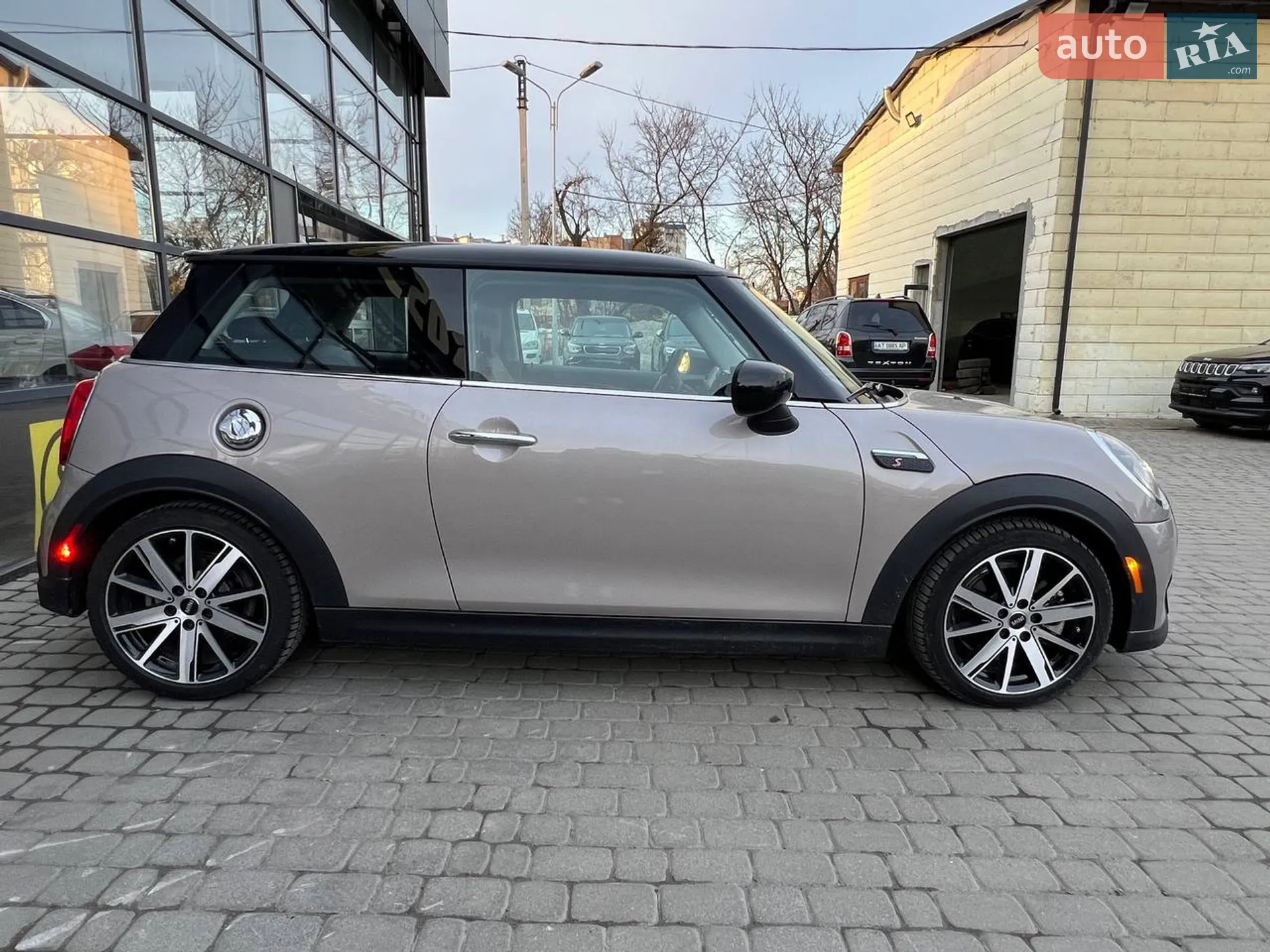 2023 MINI Cooper - мініатюра 9